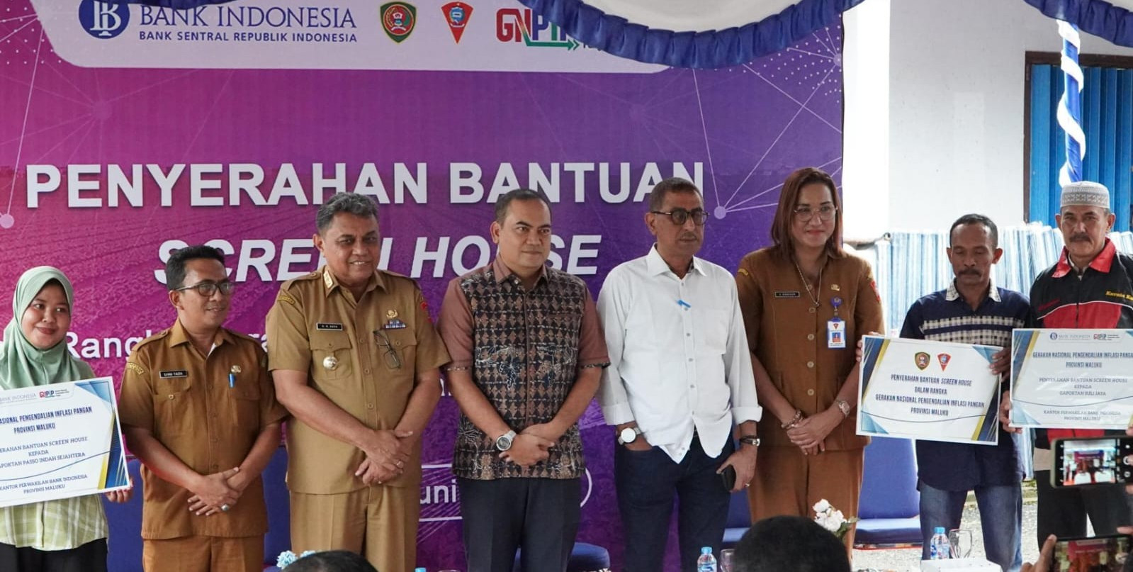 House Bagi Petani Pj. Wali Kota Serahkan Bantuan Screen