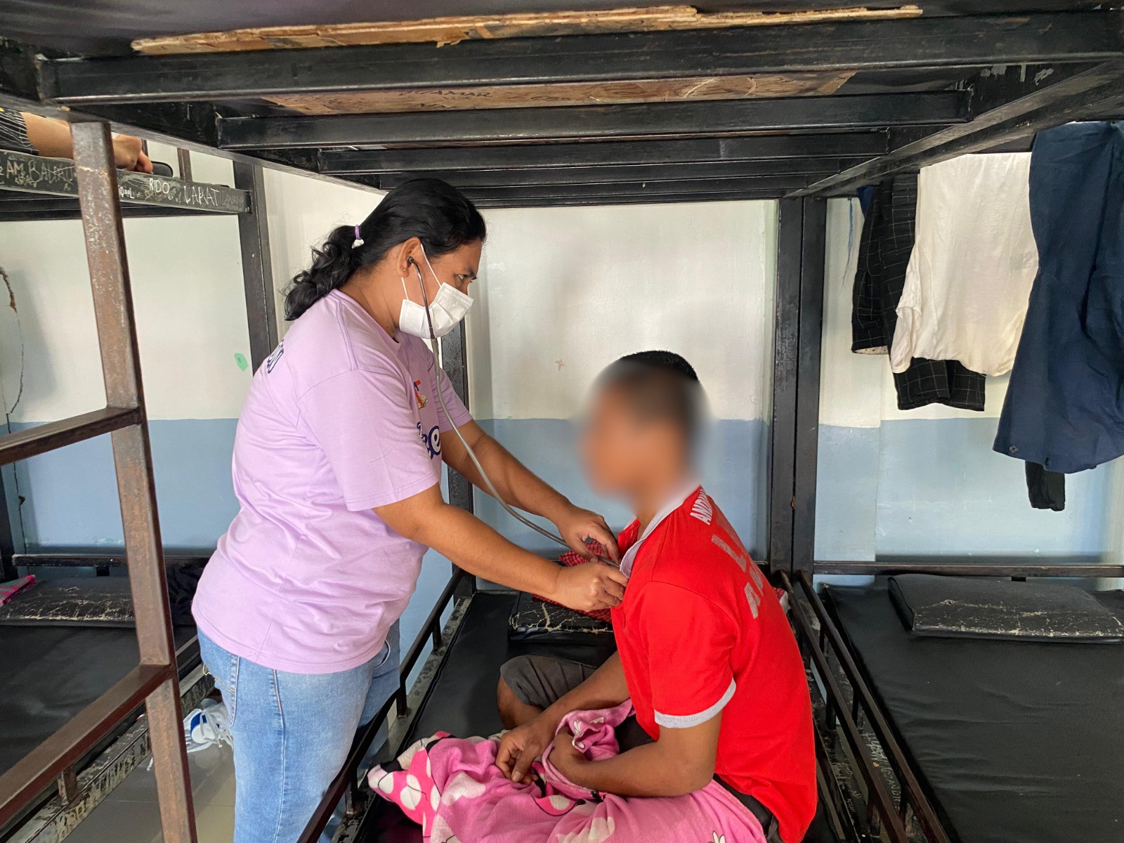 Patroli Kesehatan, Tim Perawat LPKA Ambon Jemput Bola Periksa Anak Binaan