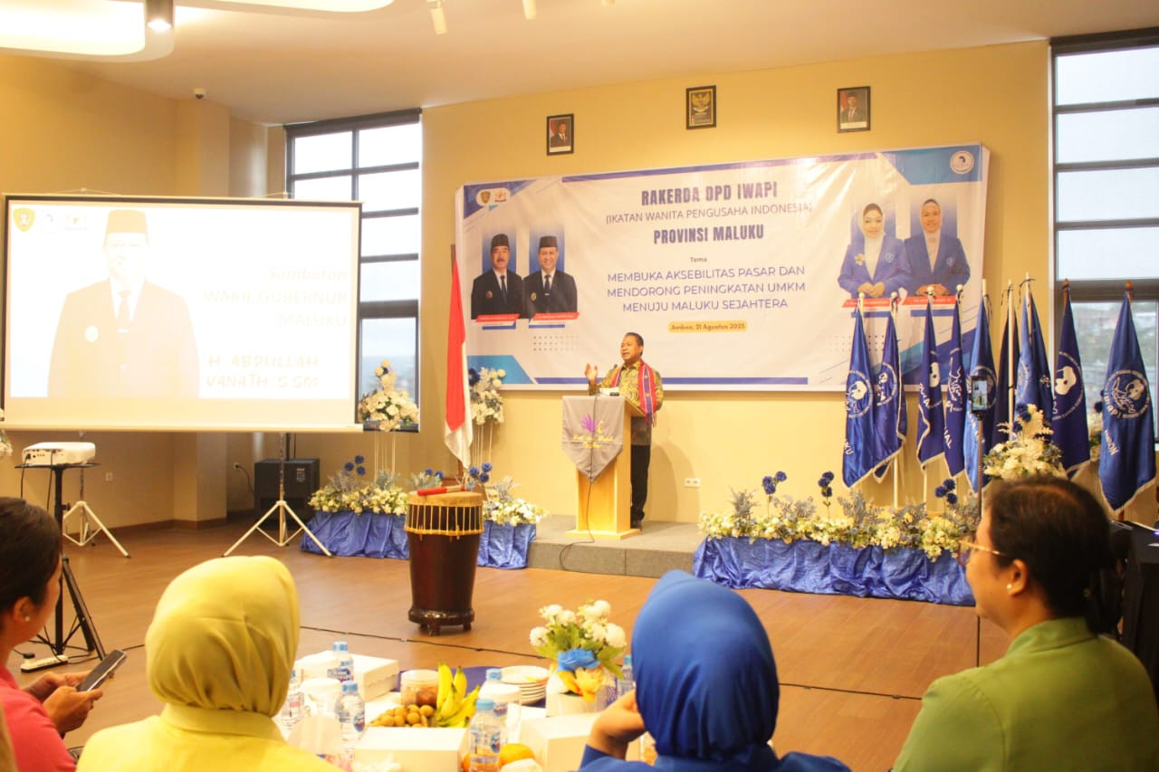 Ciptakan Profesionalitas Anggota IWAPI, Tegas Wagub Saat Buka Rekerda IWAPI Provinsi Maluku