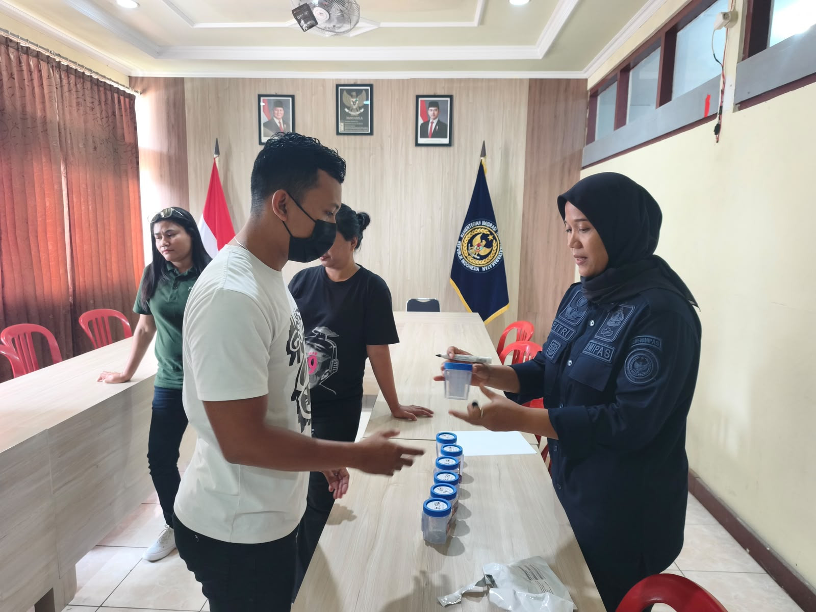 Kanwil Ditjenpas Maluku Perkuat Pengawasan dan Akuntabilitas Kinerja Melalui Monev di Bapas Ambon