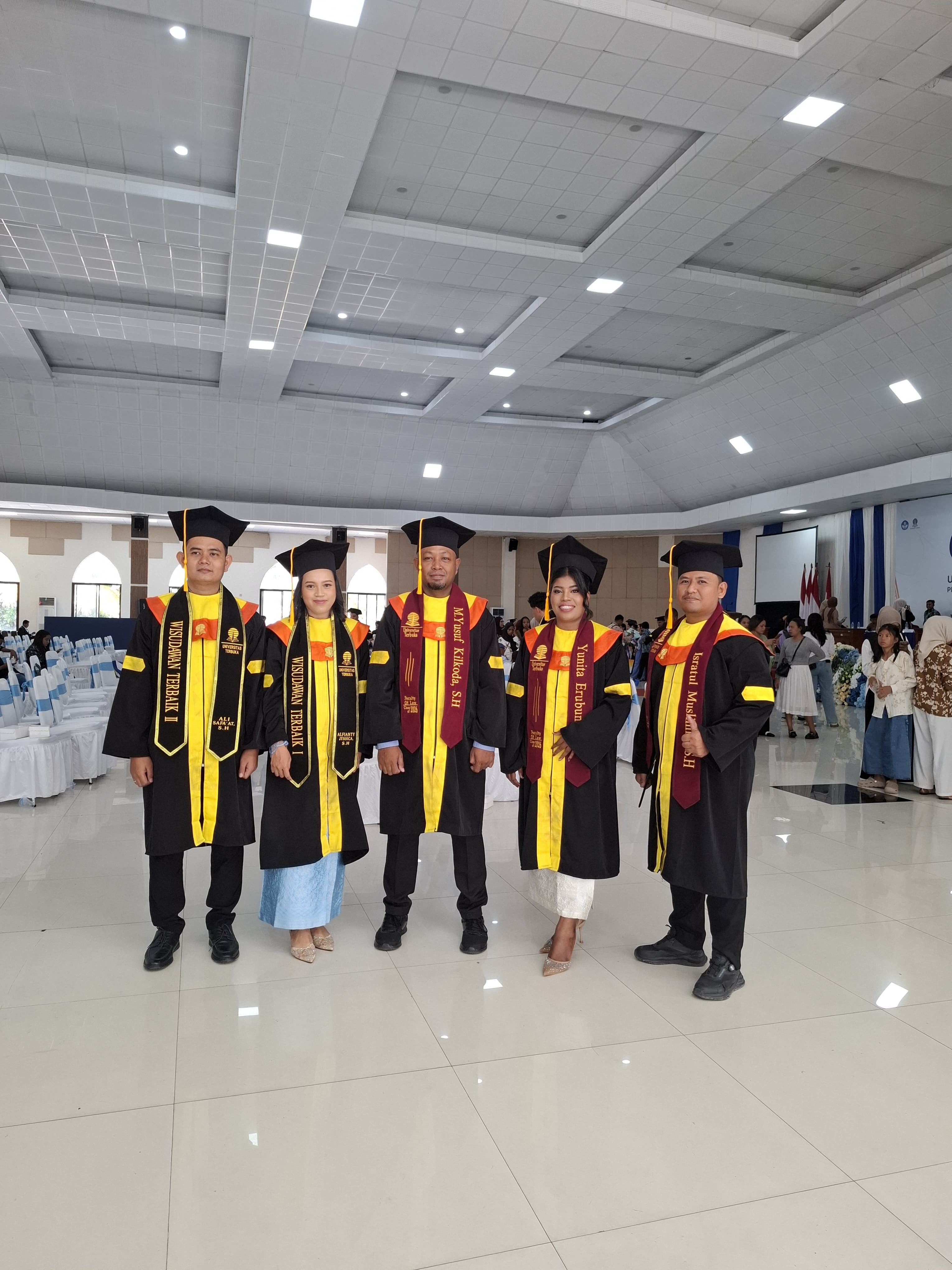Lima Pegawai Lapas Geser Resmi Diwisuda, Dua Raih Lulusan Terbaik UT Ambon